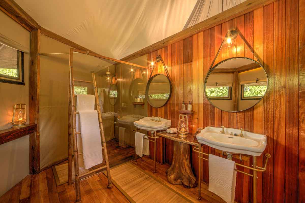Explore and Travel Africa-In-Depth Okavango Delta Safari - Kanana Camp