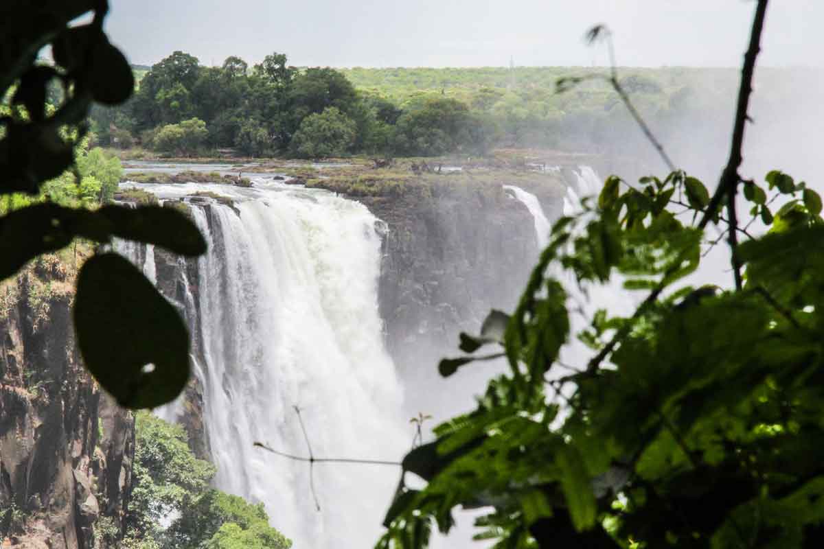 Explore & Travel Africa-Vic Falls Cape Town Kruger Park Safari-Old Drift Lodge