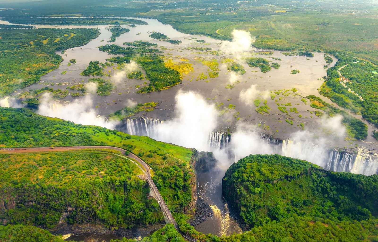 Victoria Falls Travel Guide