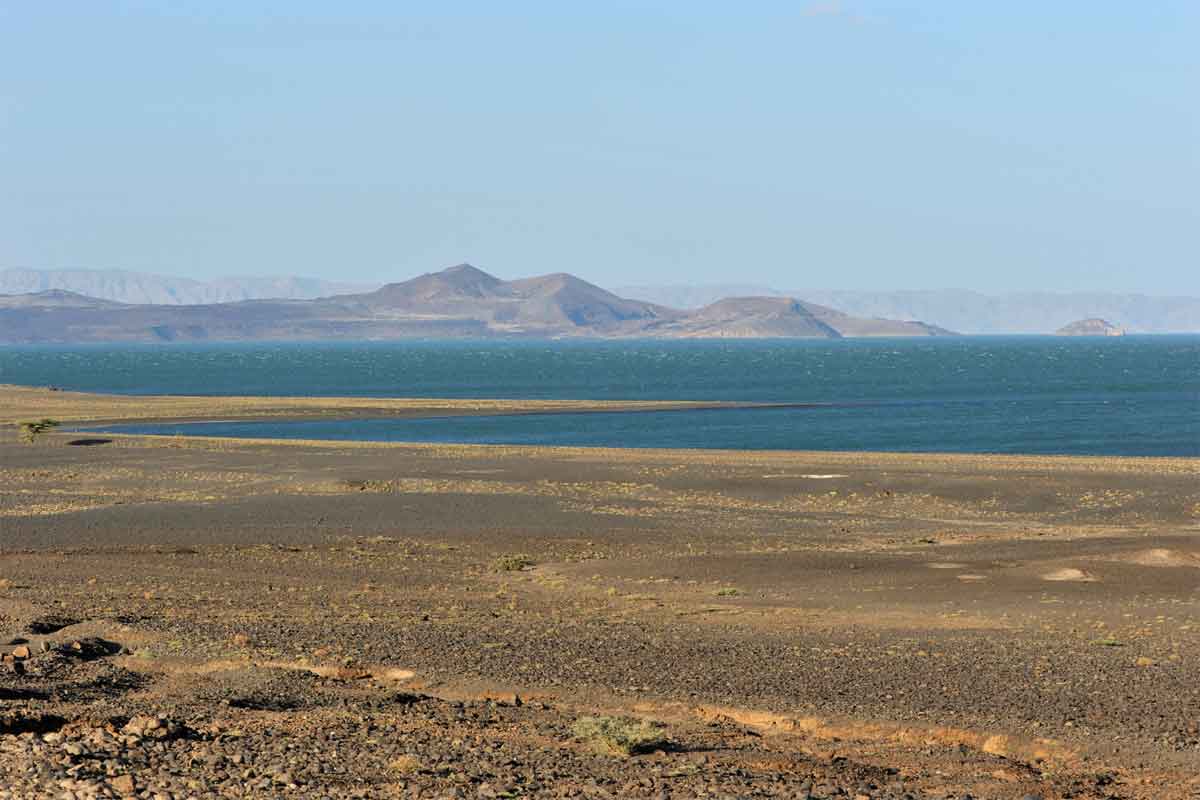 Lake Turkana Helicopter Safari