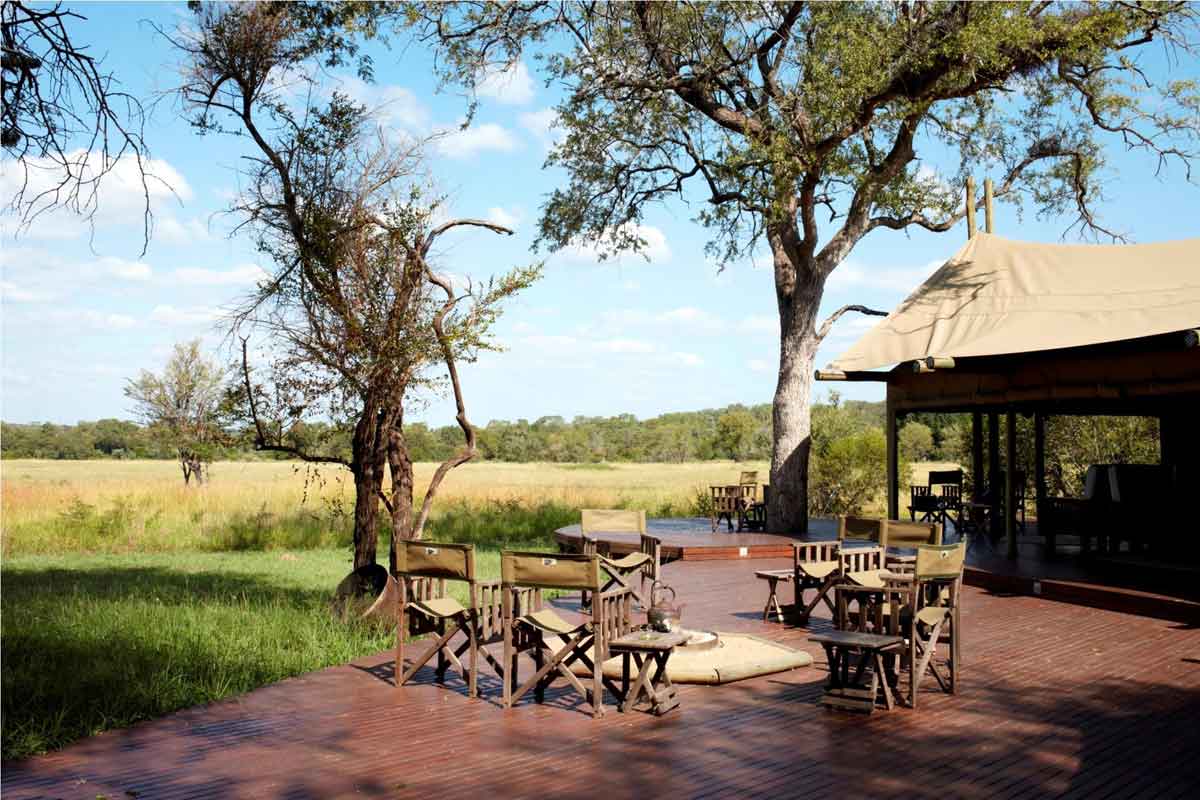 Rhino Walking Safaris Plains Camp