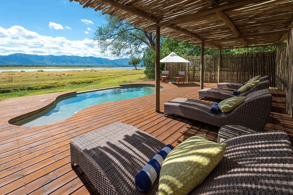 Best of Zimbabwe Safari Ruckomechi Camp