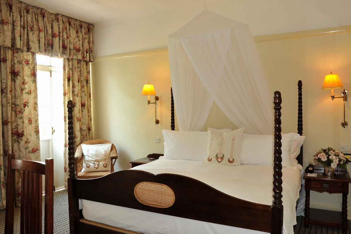 Highlights of Zimbabwe Safari The Victoria Falls Hotel