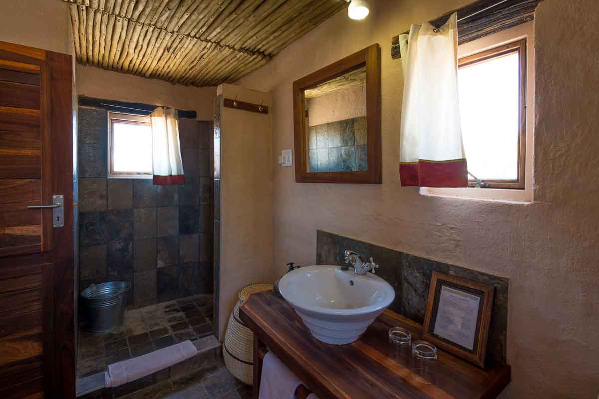 Classic Namibia Safari-Kulala Desert Lodge